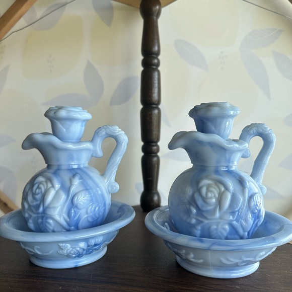 Avon vintage blue slag glass floral soap trinket pitcher bowl 1978 - Picture 2 of 4